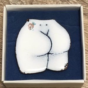 Vintage Natalie Silverstein brand pin brooch